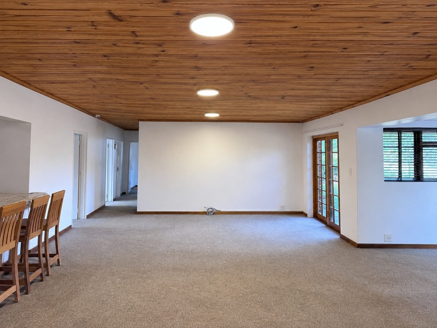 4 Bedroom Property for Sale in Charlo Eastern Cape